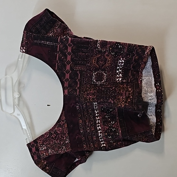 Garage Crop Top - Picture 3 of 5